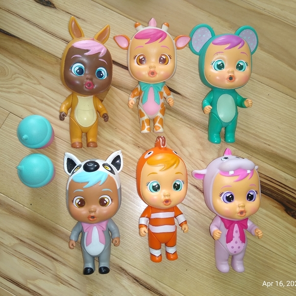 Other - Cry Babies Magic Tears  Mini Dolls